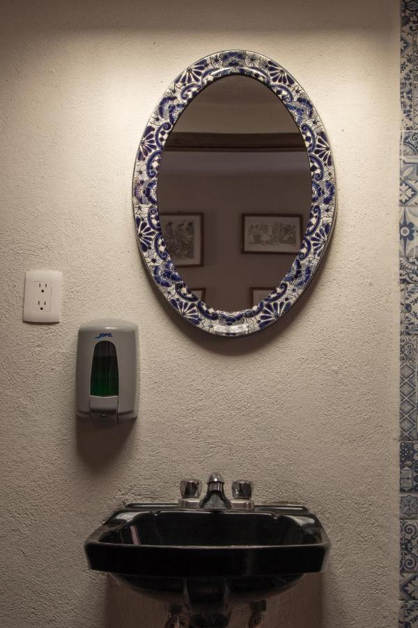Hotel Posada Bugambilias ซานหลุยส์โปโตซิ ภายนอก รูปภาพ